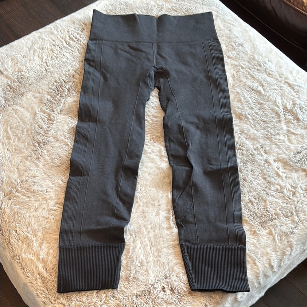 NWOT Lululemon Leggings